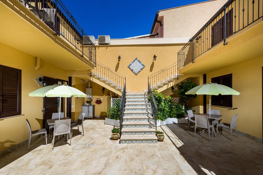 Appartamenti Il Patio San Vito Lo Capo Eksteriør bilde