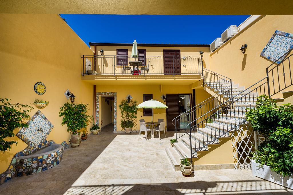 Appartamenti Il Patio San Vito Lo Capo Eksteriør bilde